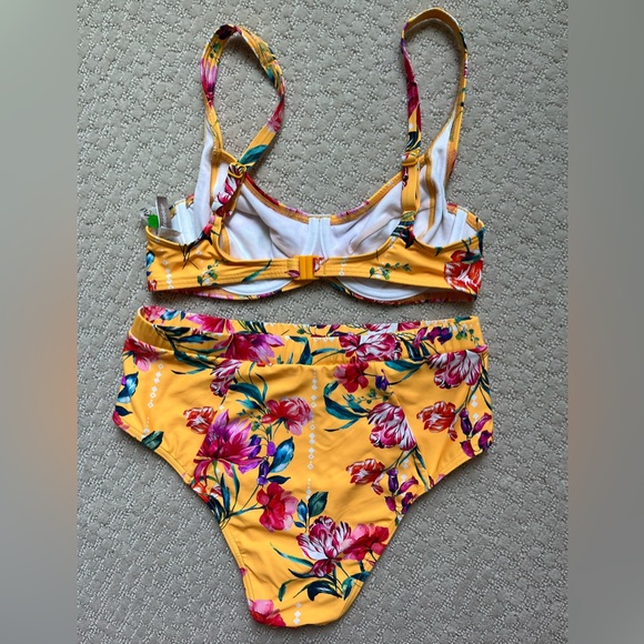 Floral Bikini Set NWOT - Picture 2 of 3
